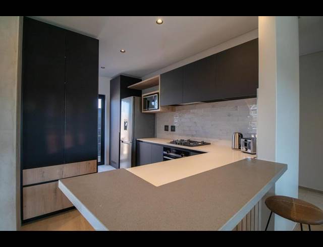 2 BEDROOM TOWNHOUSE FOR SALE IN SABLE HILLS